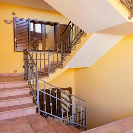 Completo 2°piano Apartment Aradeo